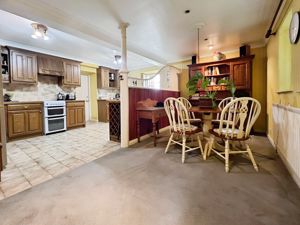 Photo 29- click for photo gallery